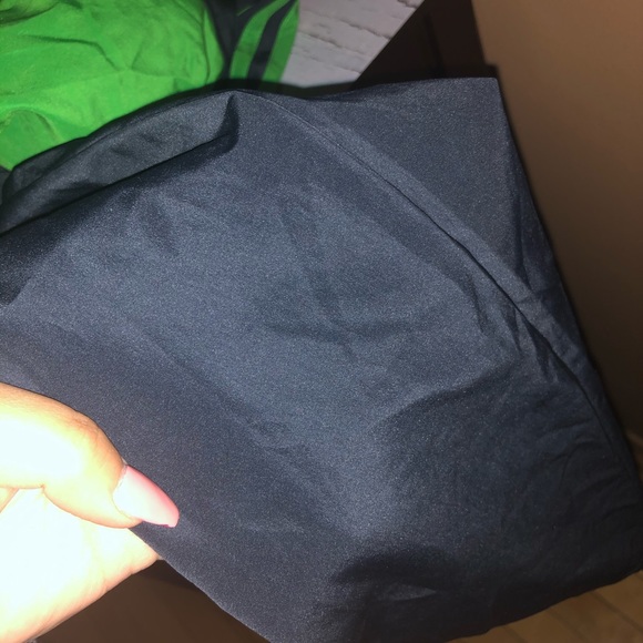 Adidas windbreaker - Picture 3 of 4